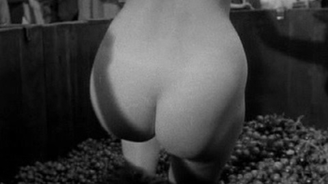 Pic: Tina Scala in Seconds
