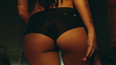 Pic: Halsey in You Should Be Sad