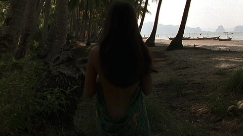 Pic: Is Issariya in Return to Paradise (1998)