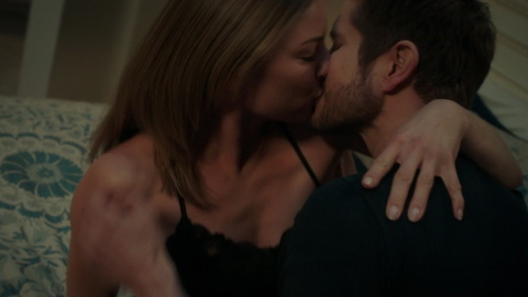 Pic: Emily VanCamp in The Resident (2018-2020)