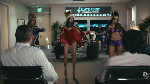 Pic: Noureen DeWulf in Good Girls
