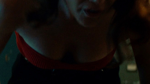 Pic: Zoey Deutch in Buffaloed