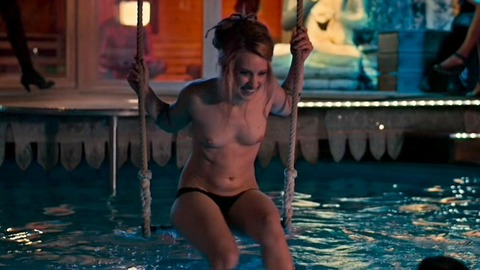 Pic: Julia Thomas in Night Out