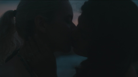 Pic: Tessa Ía in Unstoppable