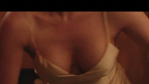 Pic: Haley Bennett in Swallow (2020)