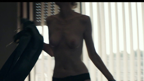 Pic: Elizabeth Debicki in The Burnt Orange Heresy