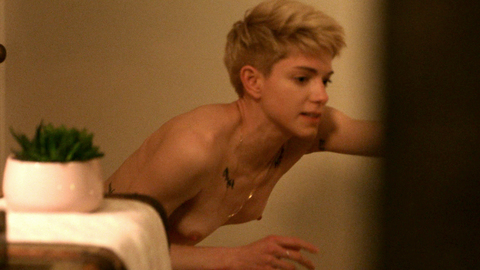 Pic: Mae Martin in Feel Good