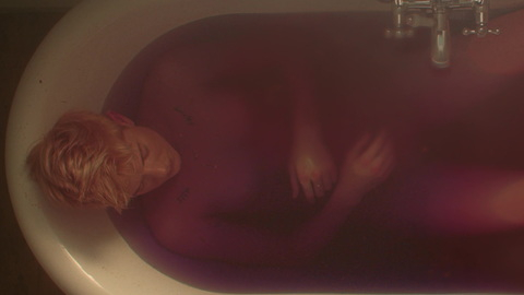 Pic: Mae Martin in Feel Good