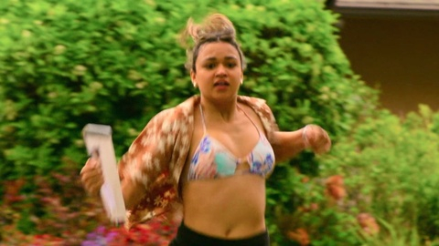 Pic: Madison Bailey in Outer Banks