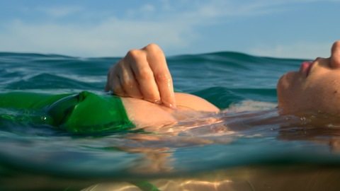 Pic: Ana de Armas in Sergio