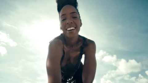 Pic: Kelly Rowland in Coffee (2020)
