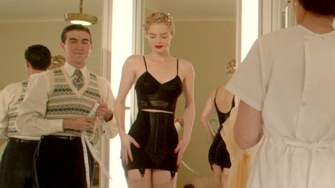 Pic: Samara Weaving in Hollywood (2020)