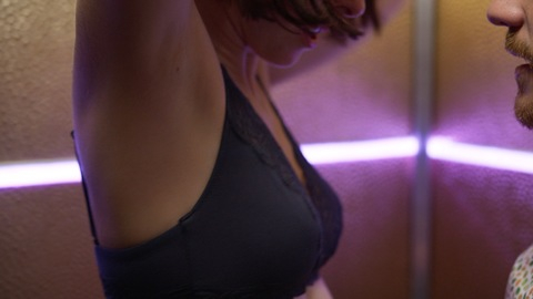 Pic: Paula Malia in Valeria
