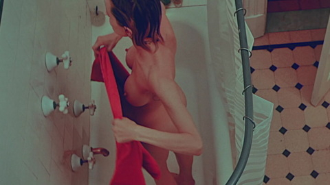 Pic: Clara Kovacic in Abrakadabra