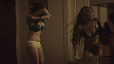 Pic: Pisha Warden in BookendS (2016)