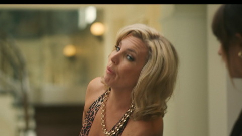 Pic: June Diane Raphael in The High Note