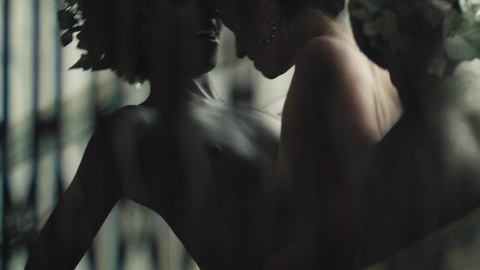 Pic: Samira Carvalho in Hard