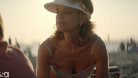 Pic: Amanda Peet in Dirty John