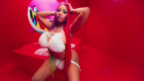 Pic: Nicki Minaj in TROLLZ