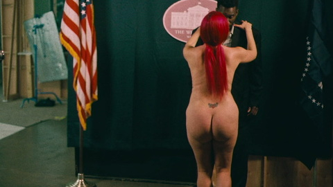 Pic: Layla Price in Mope