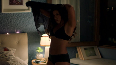 Pic: Gina Rodriguez in Miss Bala (2019)