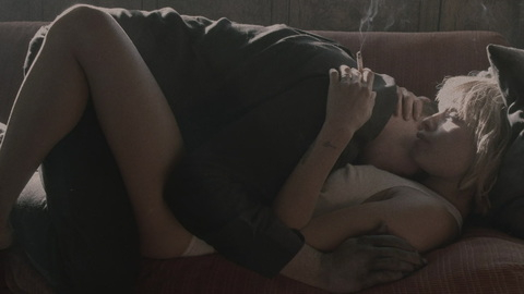 Pic: Zoë Kravitz in Viena and the Fantomes