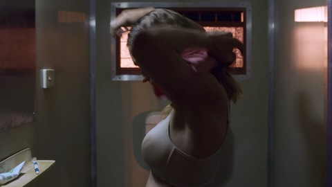 Pic: Yvonne Strahovski in Stateless