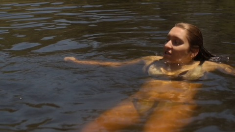 Pic: Hannah Lehmann in Suburban Wildlife