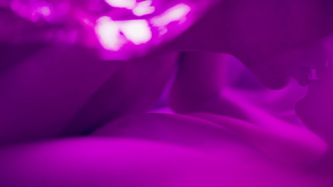 Pic: Luana Nastas in Kissing Game