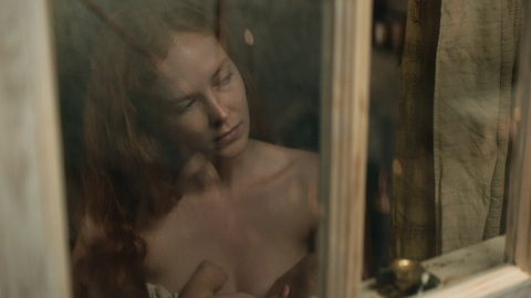 Pic: Rosy McEwen in The Alienist