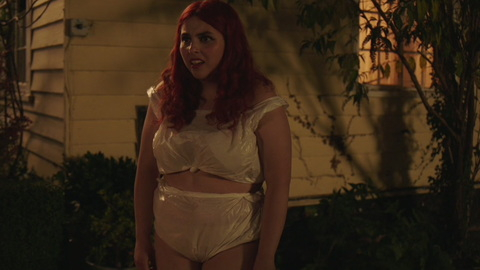 Pic: Beanie Feldstein in How to Build a Girl (2019)