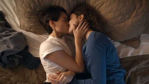 Pic: Brianna Hildebrand in Trinkets