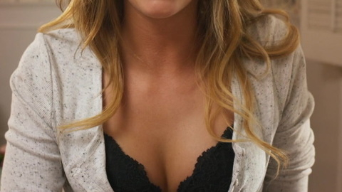 Pic: Lauren Swickard in Airplane Mode