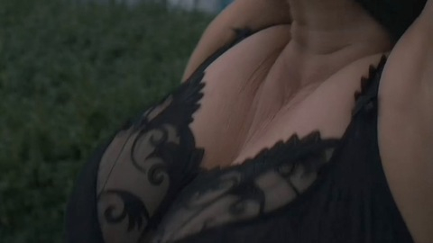 Pic: Julia Ormond in Gold Digger