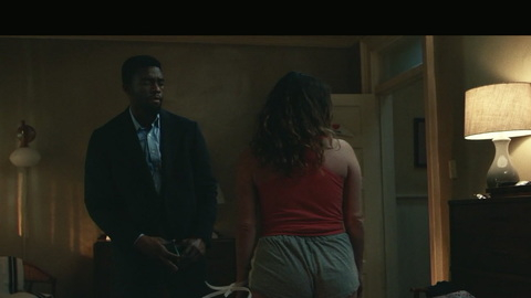 Pic: Jamie Neumann in 21 Bridges