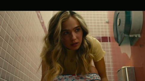 Pic: Haley Lu Richardson in Unpregnant