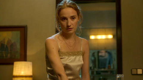 Pic: Déborah François in The Paramedic (2020)