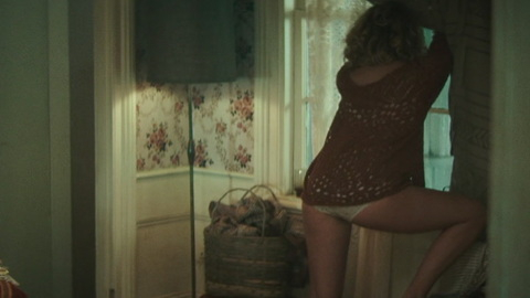 Pic: Lola Kirke in American Woman