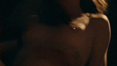 Pic: Kris Alexandrea in Rot