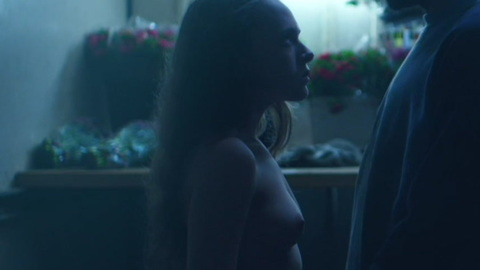 Pic: Shira Haas in Broken Mirrors (2018)