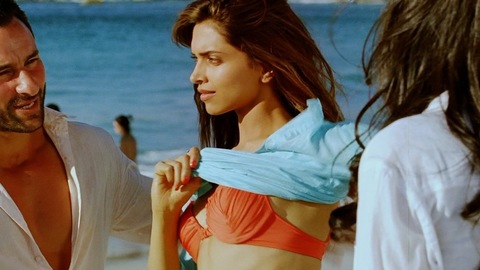 Pic: Deepika Padukone in Cocktail