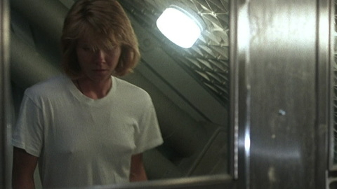 Pic: Nancy Everhard in DeepStar Six
