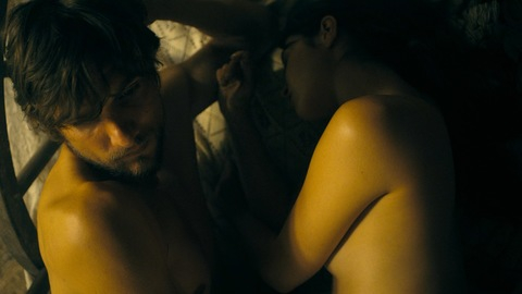 Pic: Marilou Aussilloux in La Révolution