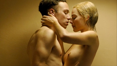 Pic: Margot Robbie in Dreamland