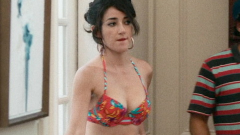 Pic: Mimi Davila in Embattled