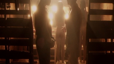 Pic: Nathalia Castellon in Kiss Kiss