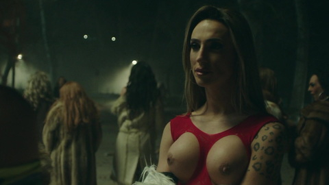 Pic: Lara Martorell in Veneno