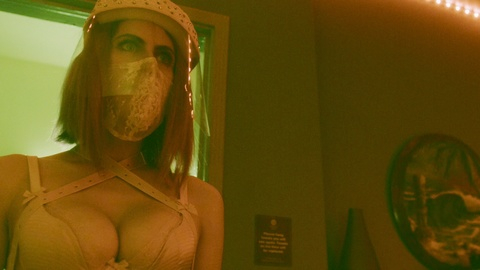 Pic: Alexandra Daddario in Songbird