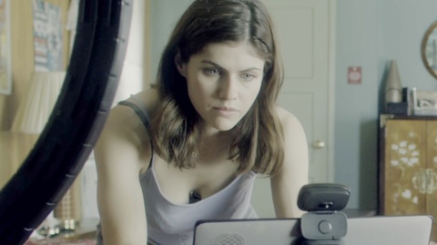 Pic: Alexandra Daddario in Songbird