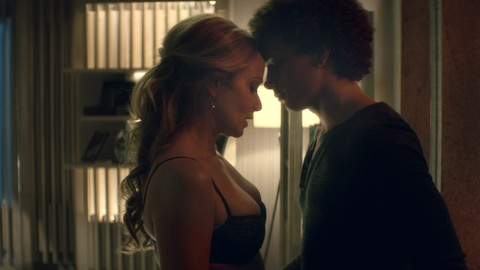 Pic: Lauren Holly in Tiny Pretty Things